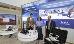 A Xunta completará este mes a dotación de equipamento tecnolóxico innovador en máis de 80 aulas adheridas ao Plan de reforma da rede CeMIT