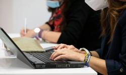  O uso de internet entre as mulleres galegas supera por primeira vez ao dos homes, eliminando a fenda de xénero dixital